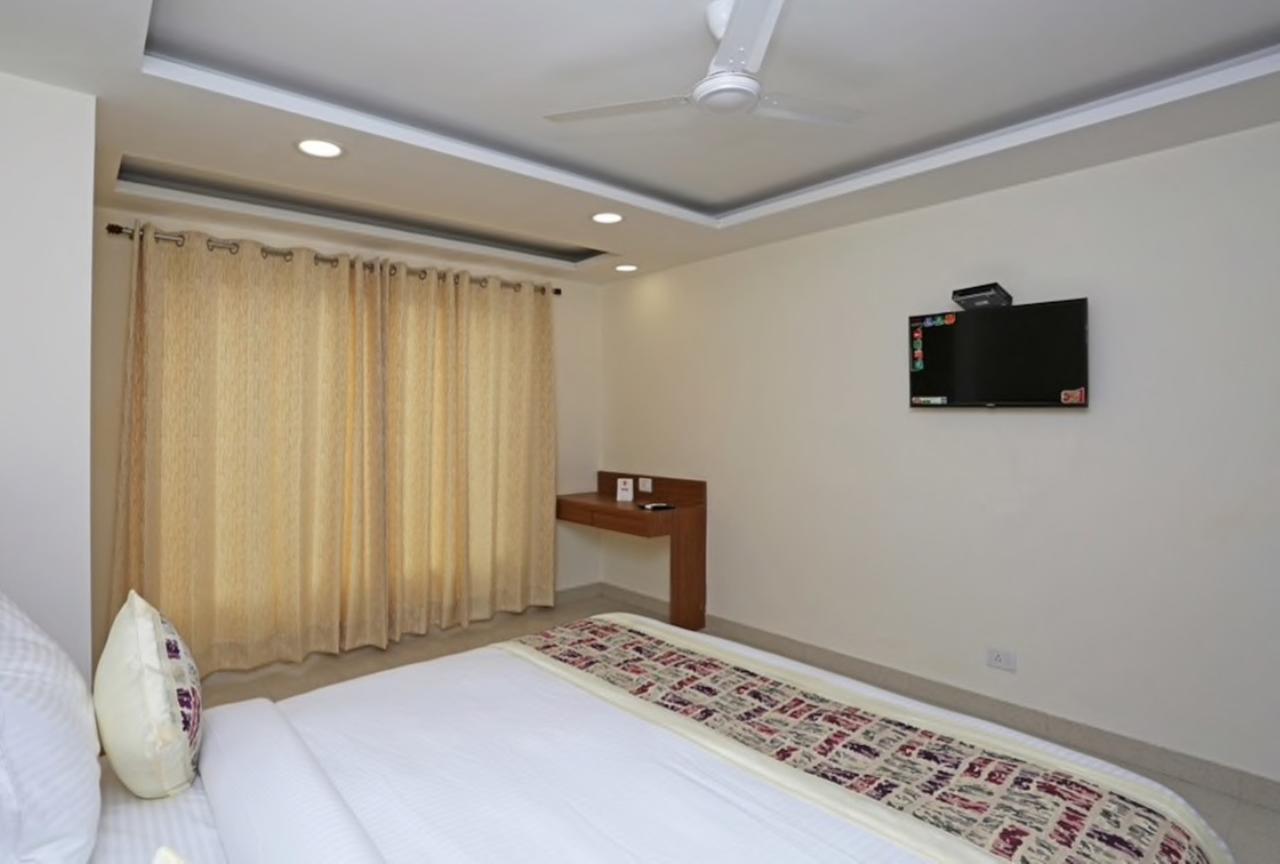 Hotel Airport D'Capitol New Delhi Buitenkant foto
