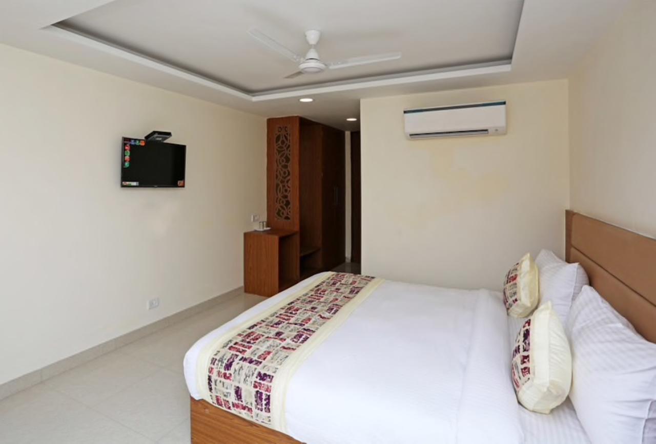 Hotel Airport D'Capitol New Delhi Buitenkant foto
