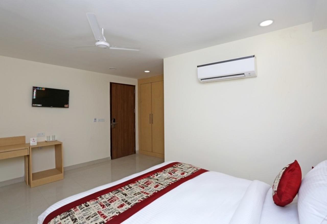 Hotel Airport D'Capitol New Delhi Buitenkant foto