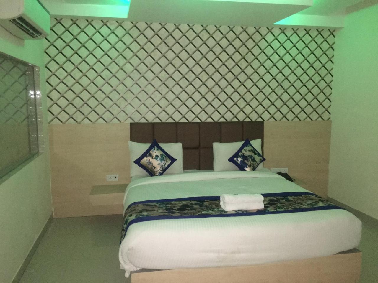 Hotel Airport D'Capitol New Delhi Buitenkant foto