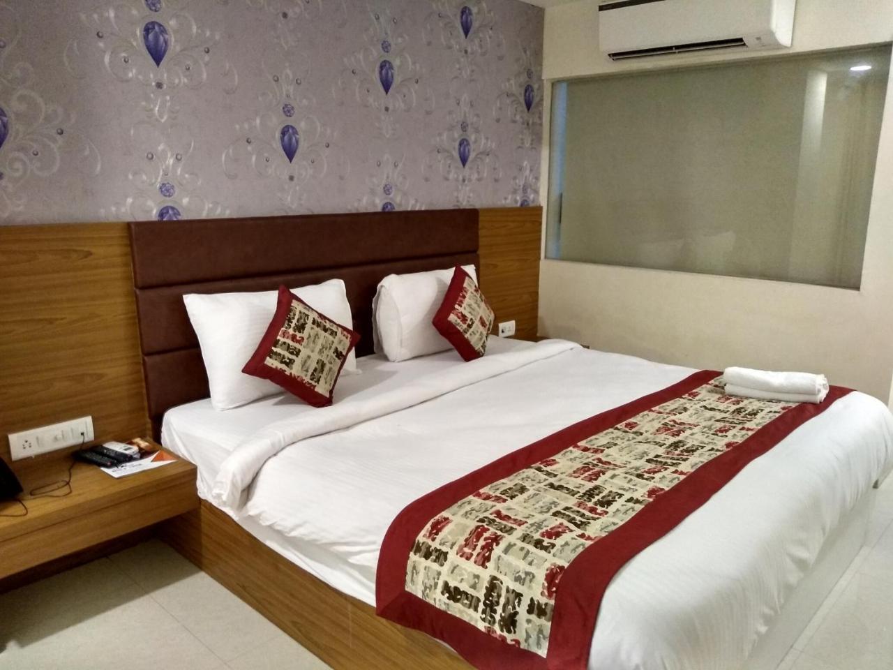 Hotel Airport D'Capitol New Delhi Buitenkant foto